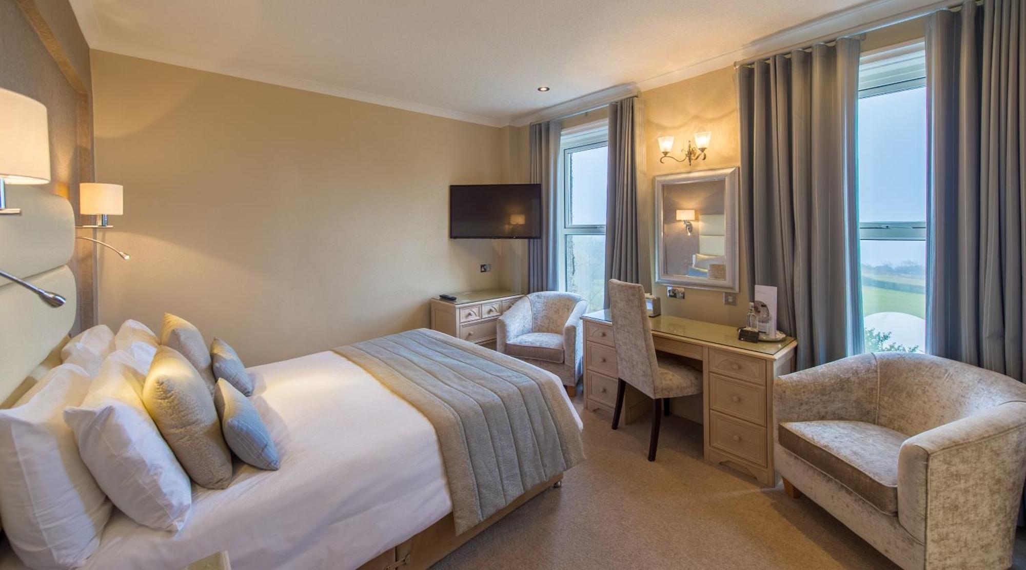 The Carlyon Bay Hotel And Spa St Austell Buitenkant foto